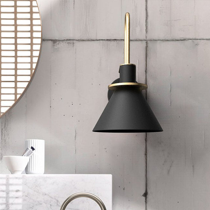 Skørter | Black/White/Green Cone Wall Lamp Macaron 1-Light Metal Wall Light with Curved Arm for Bedroom, Warm/White Light