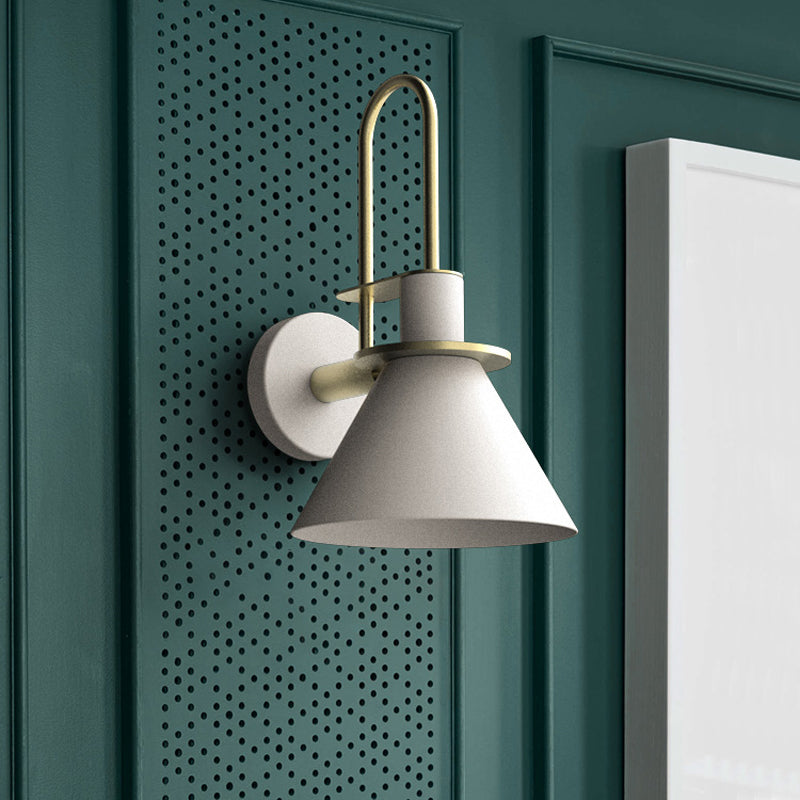 Skørter | Black/White/Green Cone Wall Lamp Macaron 1-Light Metal Wall Light with Curved Arm for Bedroom, Warm/White Light