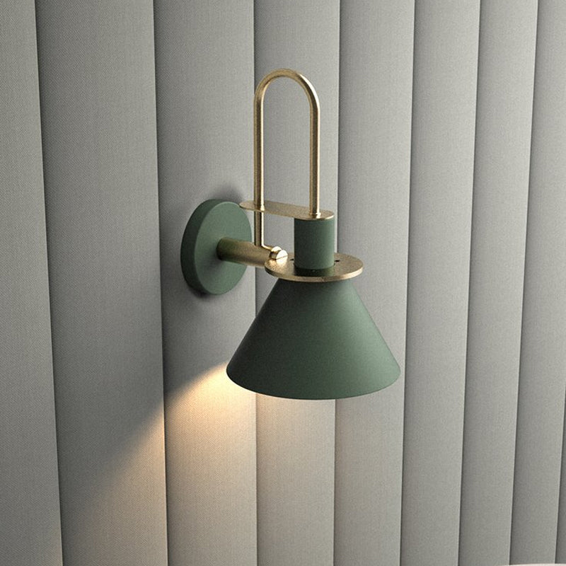 Skørter | Black/White/Green Cone Wall Lamp Macaron 1-Light Metal Wall Light with Curved Arm for Bedroom, Warm/White Light