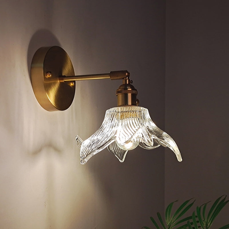 Skørter | Iron Brass Finish Wall Reading Light Swing Arm 1-Light Industrial Wall Mounted Lamp with Flower/Bowl Clear Glass Shade