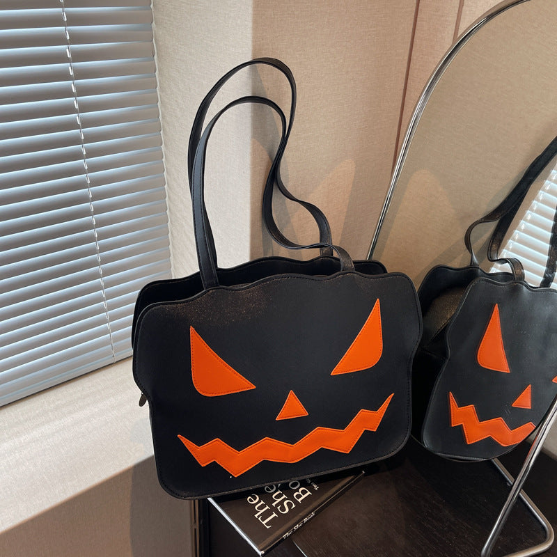 Lisslune | Halloween Messenger Bag – Shoulder bag in Black and Orange Spooky Style