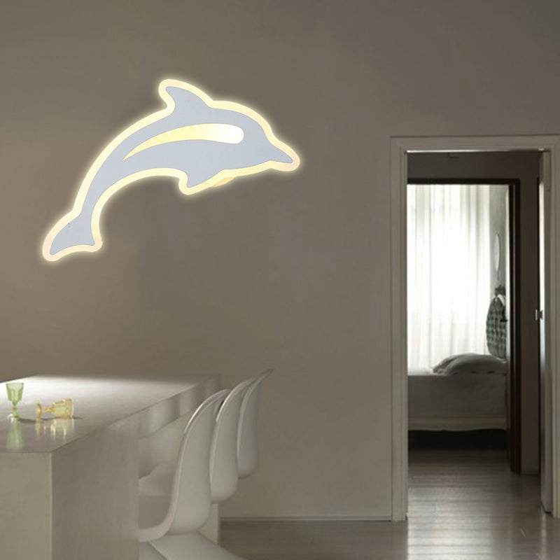 Skørter | Acrylic Animal Wall Light Modern Style LED Wall Lamp in White Finish for Hallway