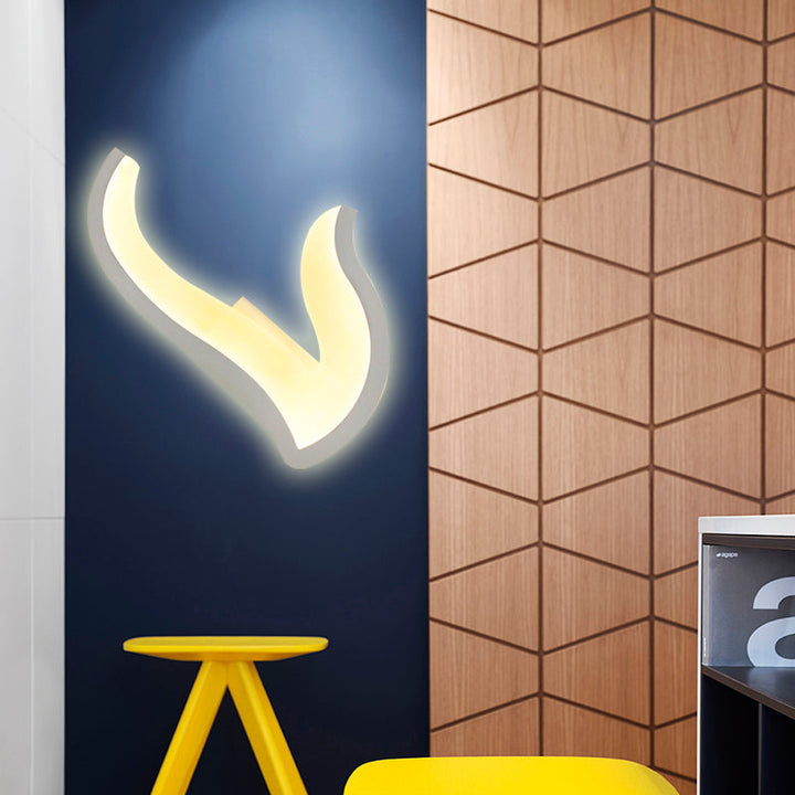 Skørter | contemporary white LED wall lamp horn-shaped acrylic wall lamp light for adult bedroom