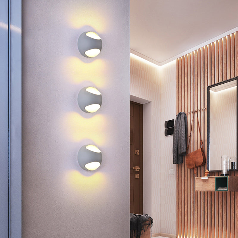 Skørter | Simple Style Half-Globe Wall Lamp Plastic Single-Head Wall Light for Study