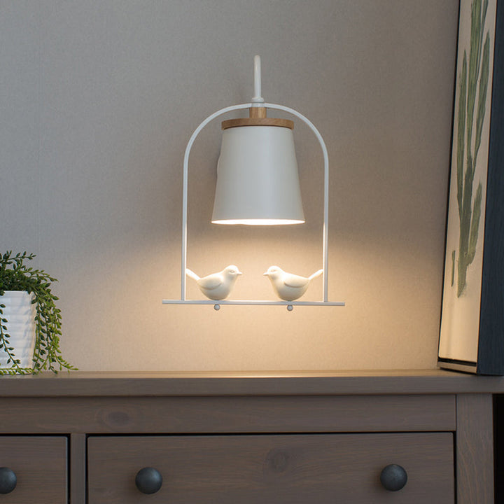 Skørter | Nordic Trapezium Shade Wall Lamp Metal 1 Lamp Sconces Light with Bird for Restaurant