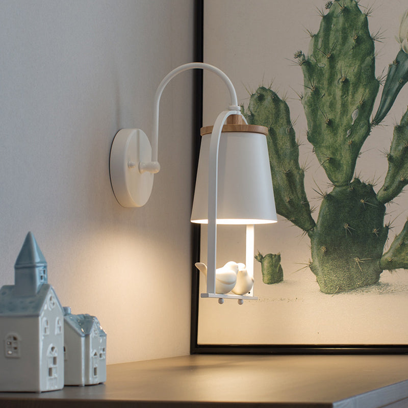 Skørter | Nordic Trapezium Shade Wall Lamp Metal 1 Lamp Sconces Light with Bird for Restaurant