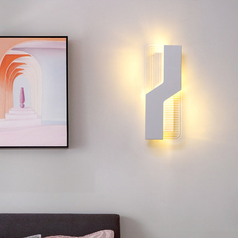Lisslune | Black/White Wall-Mounted Light Sculpture Nordic LED Metal Wall Light in Warm/White Light for Nightstand