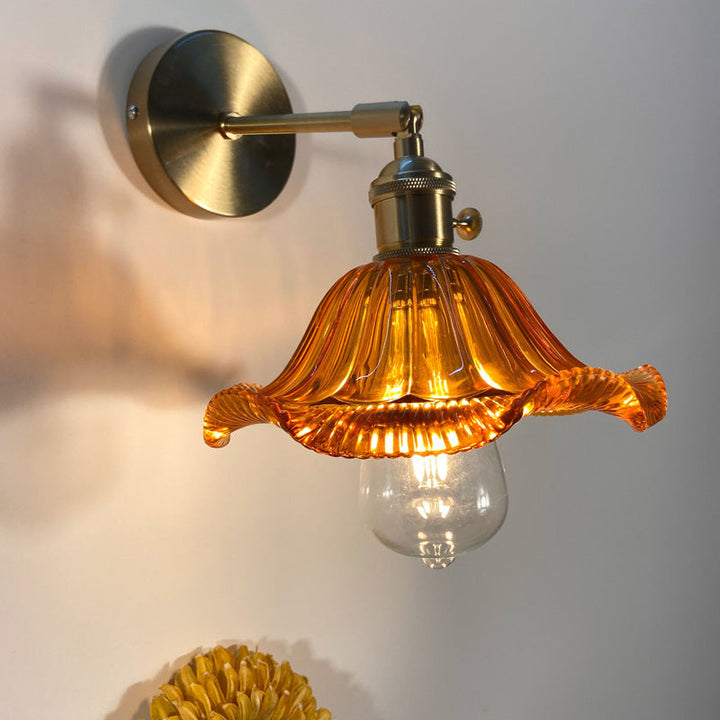 Lisslune | Single-Bulb Bedroom Wall Light Postmodern Gold Rotatable Wall Sconce with Oval/Diamond/Gathered Blue/Clear/Green Glass Shade