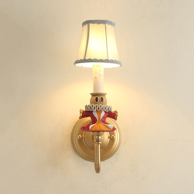 Skørter | Modern Tapered Shade Wall Lamp with Doll Décor and Crystal 1 Light Fabric Wall Light in White for Hallway