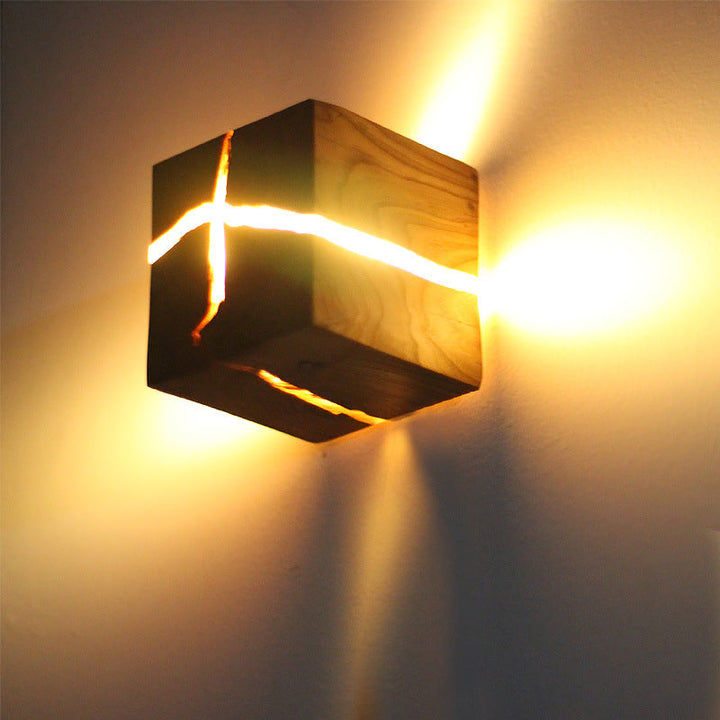 Skørter | Cube Crack Wood Flush Wall Light Creative Nordic Integrated LED Beige Wall Lamp