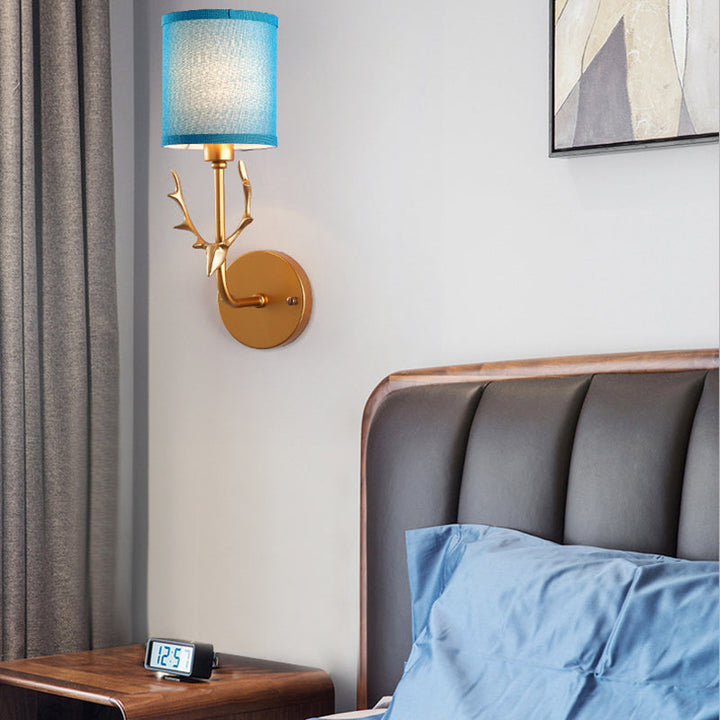 Skørter | 1-Pear GoldLiebe wall light with cylinder shade rustic metal wall lamp for adult bedroom