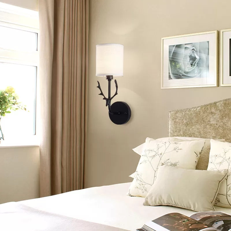 Skørter | Cylinder Shade Wall Light with Black Deer 1 Light Rustic Metal Wall Lamp for Balcony