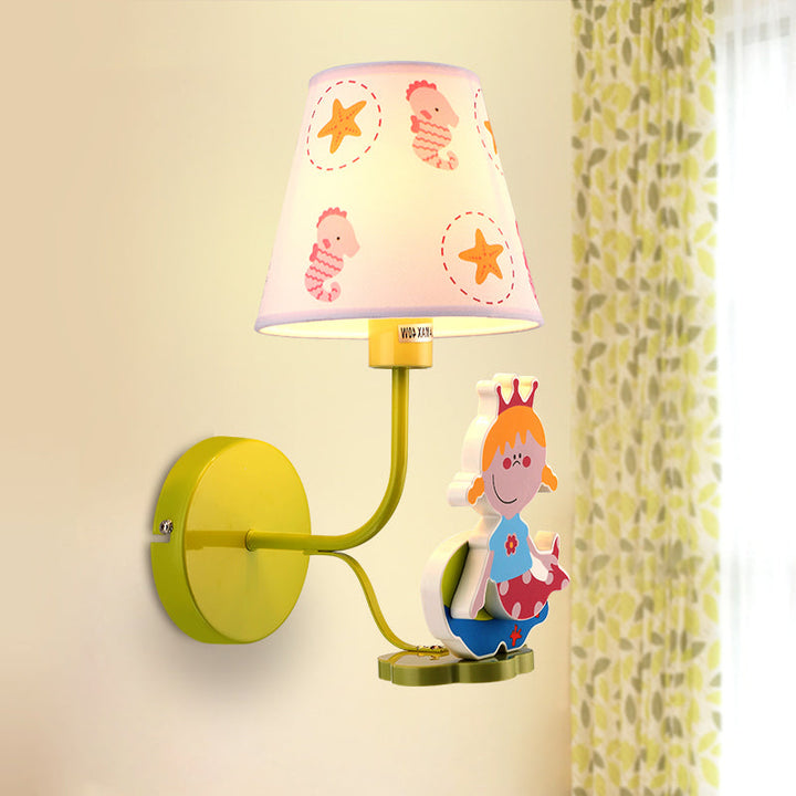 Skørter | Wooden Princess Wall Lamp with Seahorse Girls Bedroom 1 Main Cartoons Wall Lamp