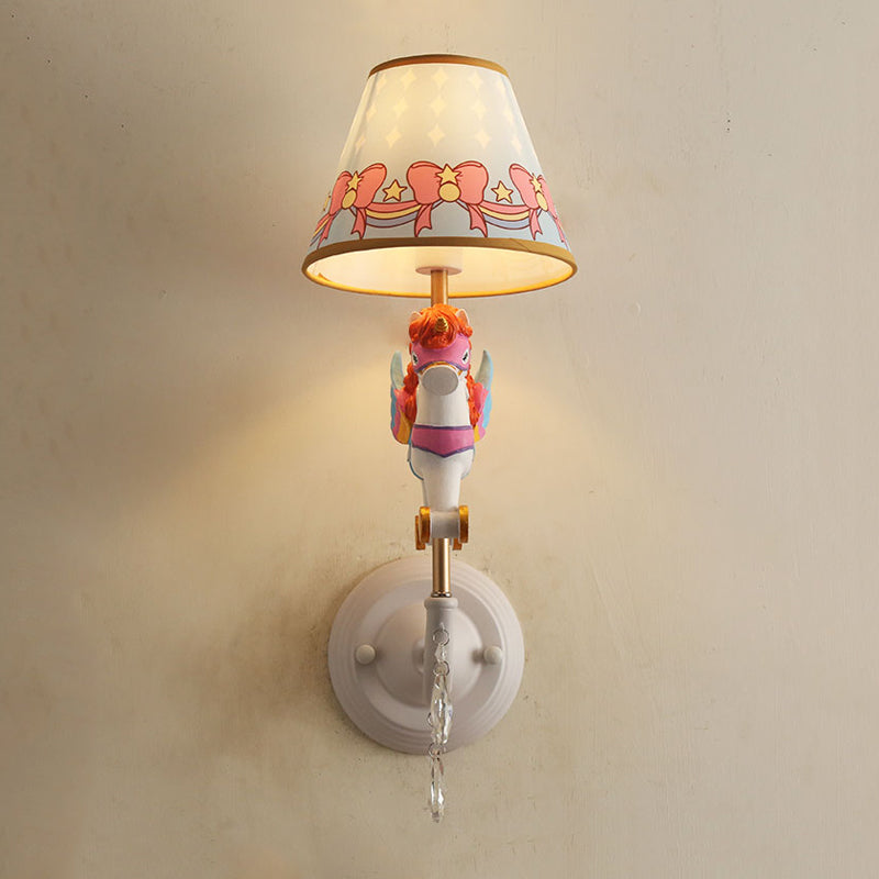 Skørter | Cartoon Cone Wall Lamp Fixture with Unicorn Decoration 1 Head Resin Wall Light in Yellow and Blue/Yellow and Pink/Yellow and Red/Yellow and White for Girls' Bedroom