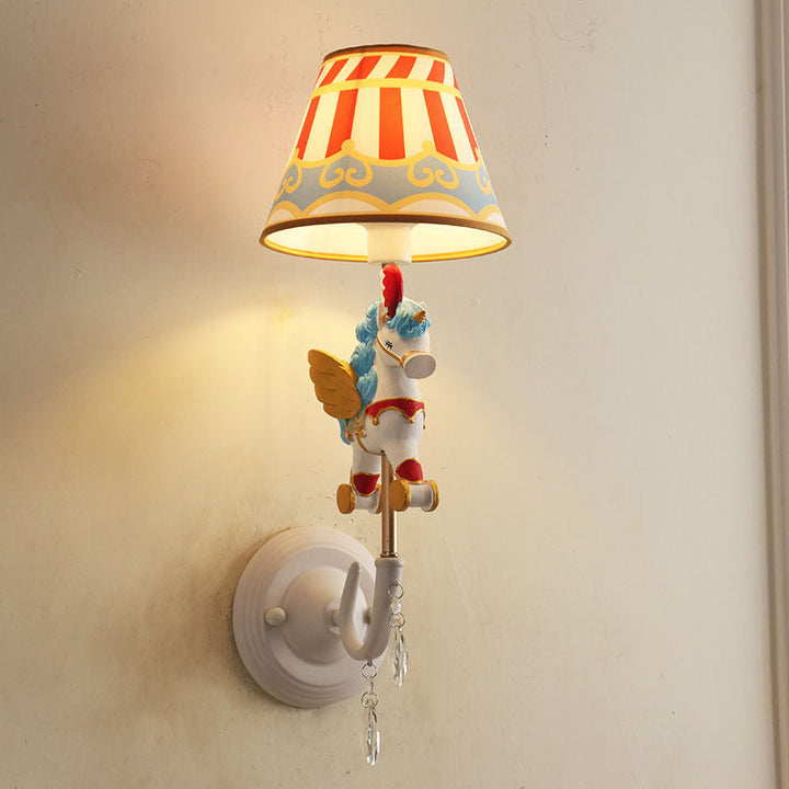 Skørter | Cartoon Cone Wall Lamp Fixture with Unicorn Decoration 1 Head Resin Wall Light in Yellow and Blue/Yellow and Pink/Yellow and Red/Yellow and White for Girls' Bedroom