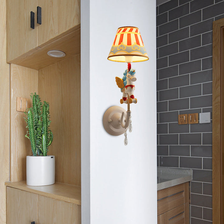 Skørter | Cartoon Cone Wall Lamp Fixture with Unicorn Decoration 1 Head Resin Wall Light in Yellow and Blue/Yellow and Pink/Yellow and Red/Yellow and White for Girls' Bedroom