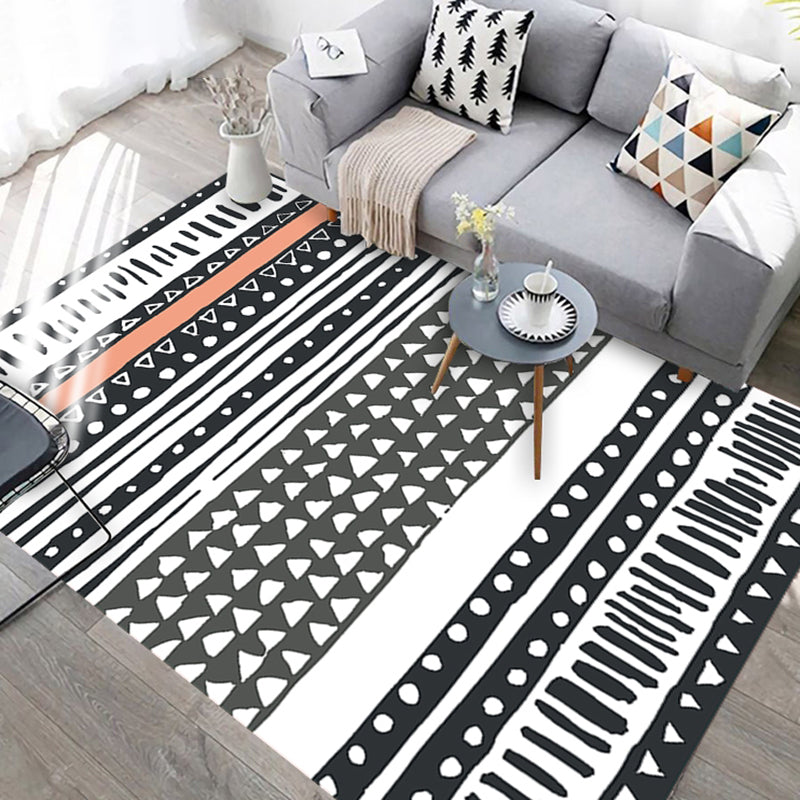 Lisslune | Black and white geometric rug with lines and triangles Southwestern pet-friendly area rug for the living room