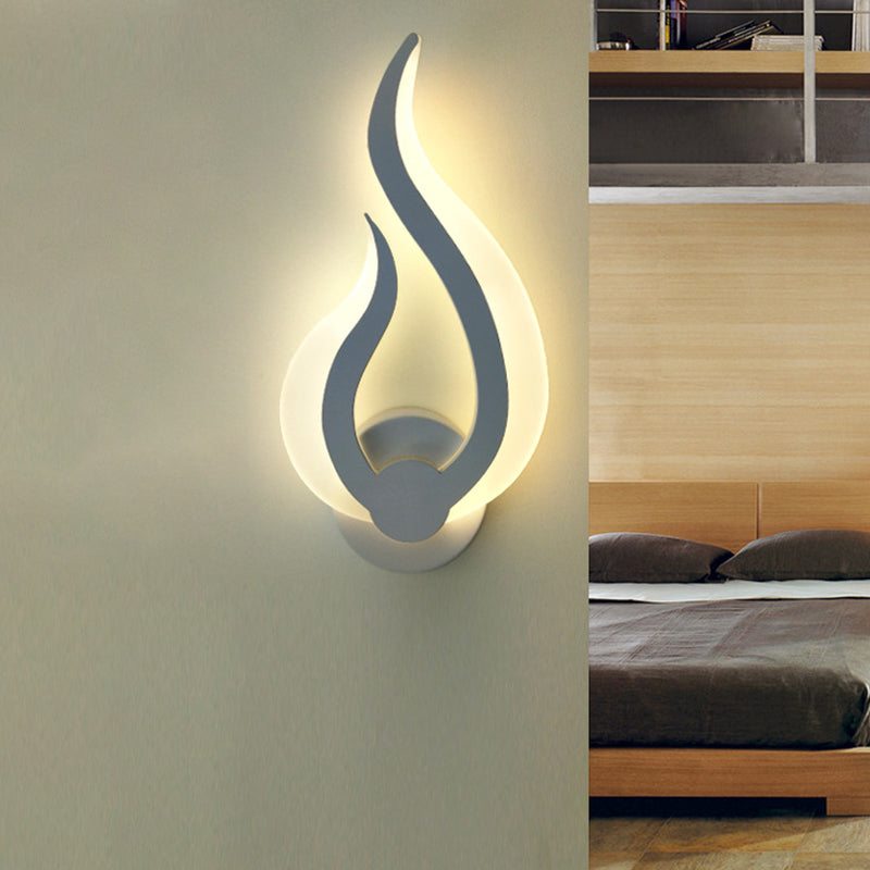 Lisslune | Flame-shaped Bedroom Wall Lantern Lighting Acrylic LED Nordic Wall Mounted Light in Warm/White Light