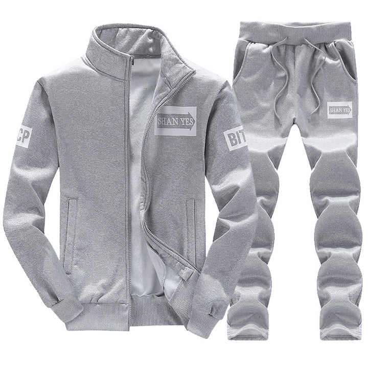 Men's sporty tracksuit with innovative cut and breathable properties Lisslune