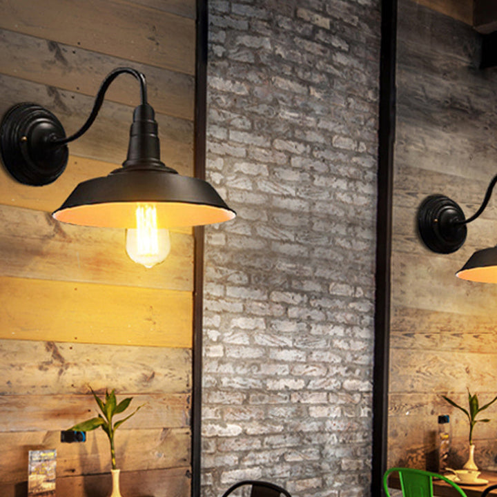 Lisslune | Iron Black Surface Wall Sconce Water Pipe/Cage/Fist-shaped 1-Bulb Industrial Style Wall Mounted Light Fixture