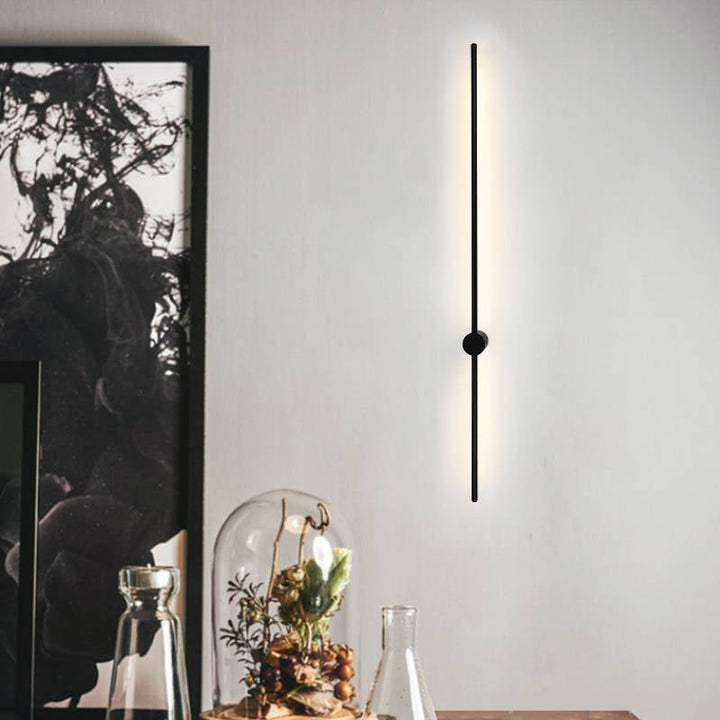 Skørter | Black Slim Rod Wall Light Minimalist 23.5"/31.5"/47" High LED Metal Wall-Mounted Lamp for Bedroom
