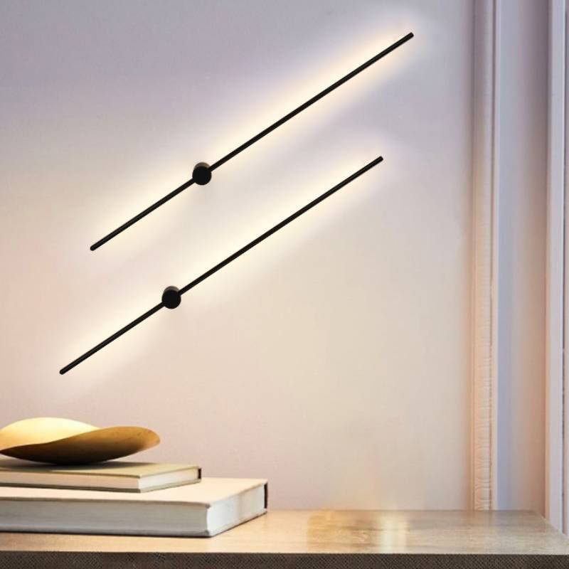 Skørter | Black Slim Rod Wall Light Minimalist 23.5"/31.5"/47" High LED Metal Wall-Mounted Lamp for Bedroom
