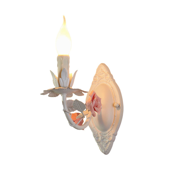 Skørter | Blue/Pink 1-Light Wall Mount Lamp Pastoral Metal Candle Wall Sconce Lighting with Flower Deco