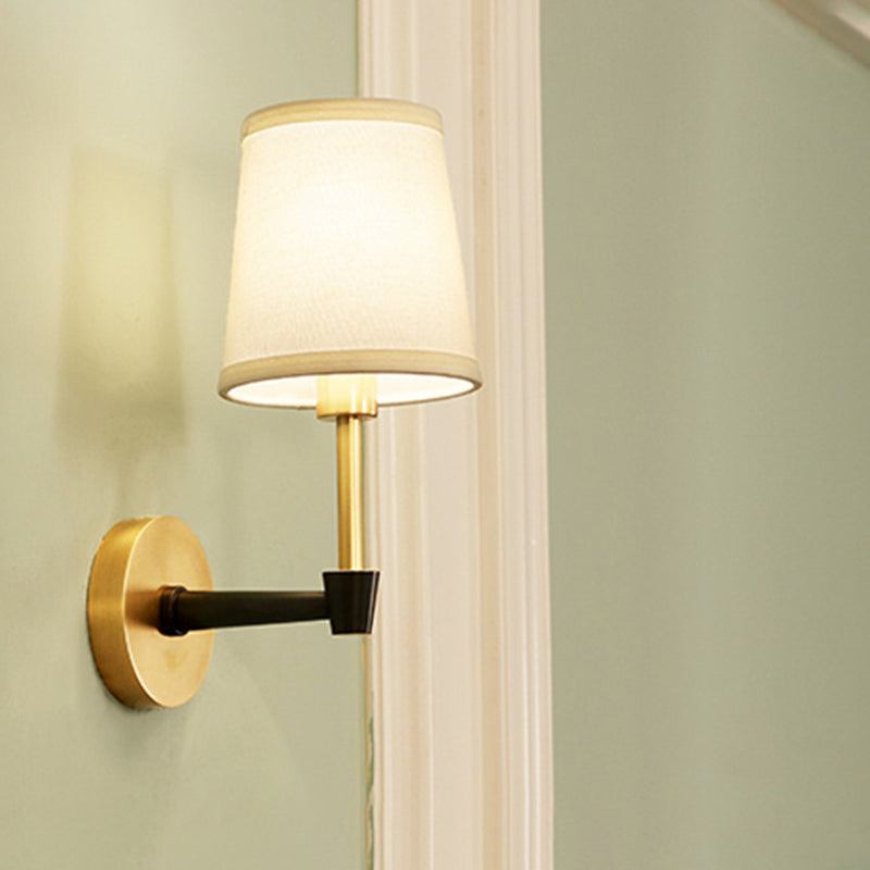 Skørter | 1/2-head Wall Light Fixture Minimalist Conical Fabric Wall Light in Gold