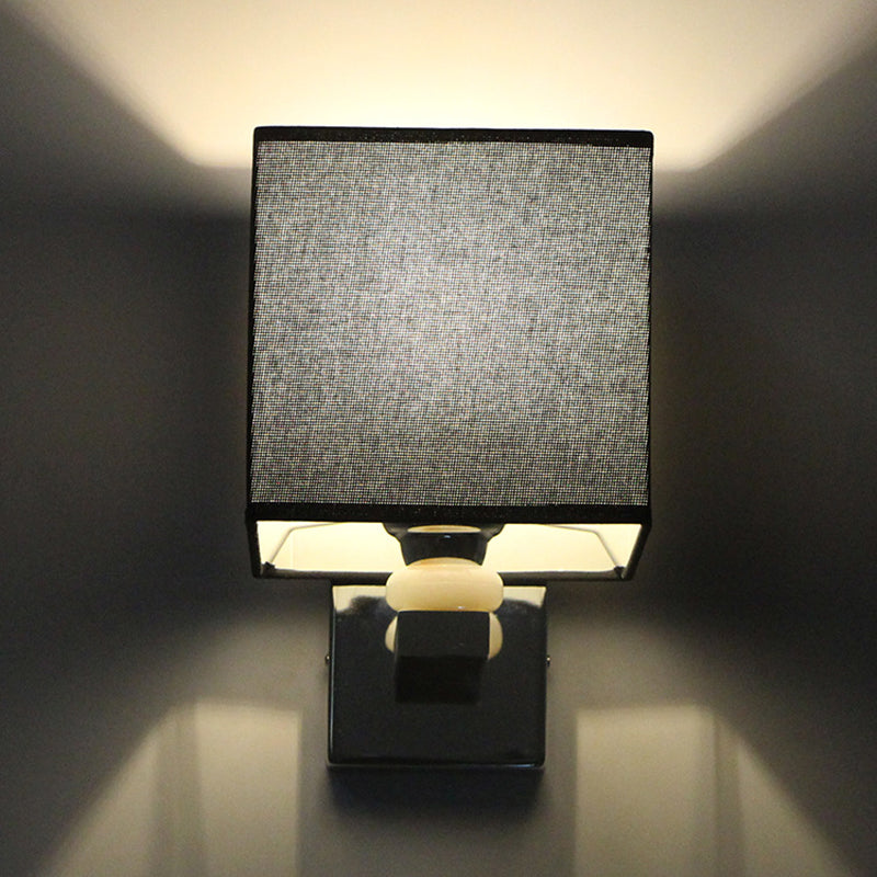 Lisslune | Nordic Cubic Wall Light Fabric 1-light Wall Mount Light for the Dining Room in Beige/White/Linen