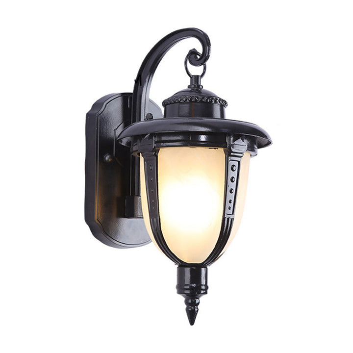 Skørter | Simple small/large wall lamp Vintage veranda wall lamp with bell-shaped milk frosted glass shade in black/brass