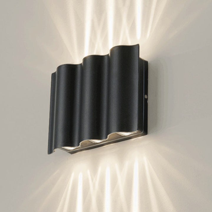 Lisslune | 2/4/6-Light Patio LED Wall Light Modern Black Surface Mounted Wall Light with Wavy Metal Shade, Warm/White Light