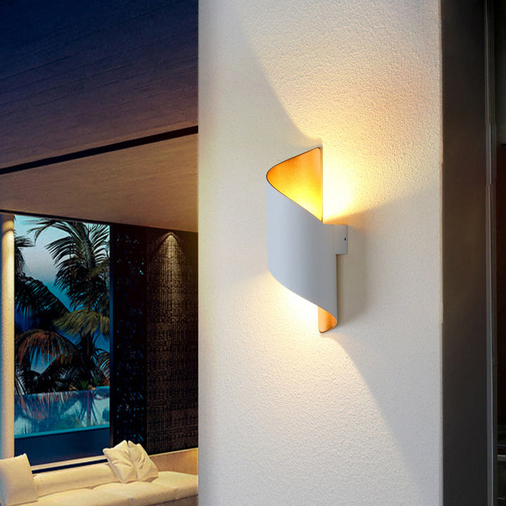 Lisslune | Spiral Foyer Wall Light Aluminum Postmodern LED Wall Lamp in Black/White and Gold Inner