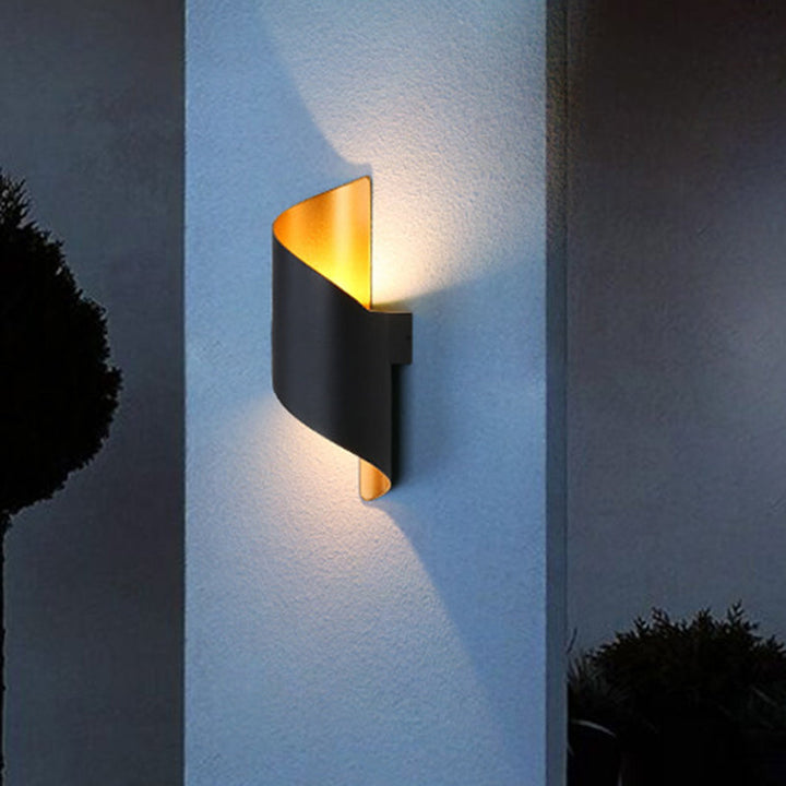 Lisslune | Spiral Foyer Wall Light Aluminum Postmodern LED Wall Lamp in Black/White and Gold Inner