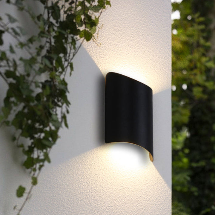Skørter | Aluminum Curve Wall Washer Sconce Minimalist 2-Light Black LED Wall Lighting for Entrance