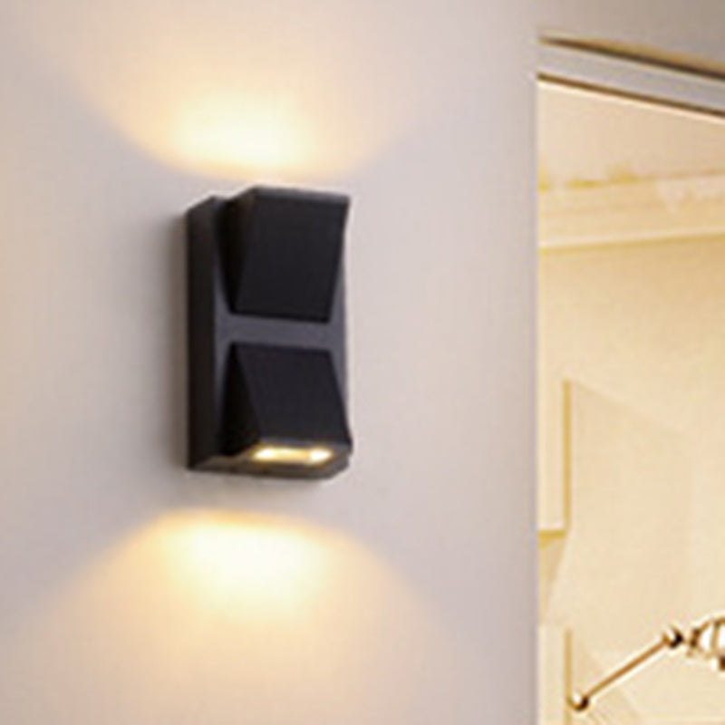 Lisslune | Triangle Aluminum Wall Lamp Flat Black Small/Medium Wall Mount Lamp for Hallway