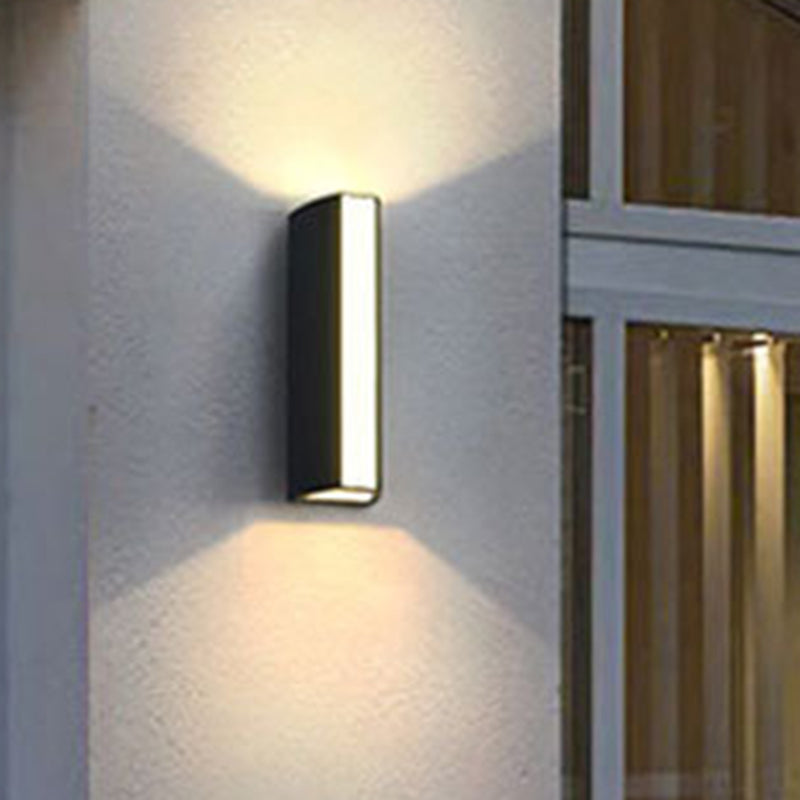Skørter | Black Triangle Prism Wall Light Modern Metal Small/Medium/Large LED Recessed Wall Mount in Warm/White Light