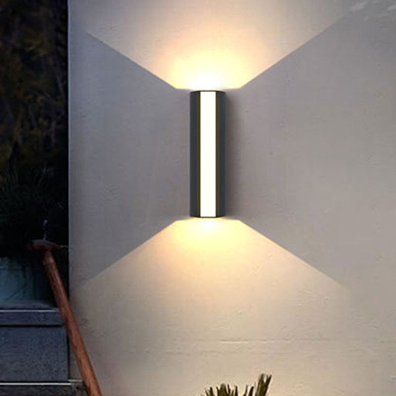 Skørter | Black Triangle Prism Wall Light Modern Metal Small/Medium/Large LED Recessed Wall Mount in Warm/White Light