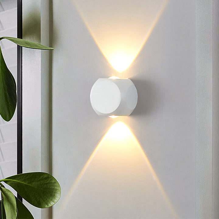Lisslune | Mini Cube Wall Washer Sconce Nordic Aluminium 2/4-Head Living Room LED Wall Light in Black/White