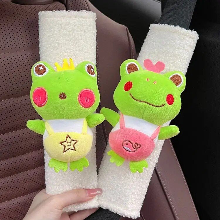 Lisslune | Plush Heart Frog Car Seatbelt Shoulder Pad