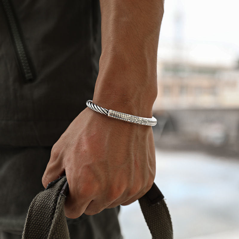 Lisslune | Heart-Sutra-Open-Wristwatch