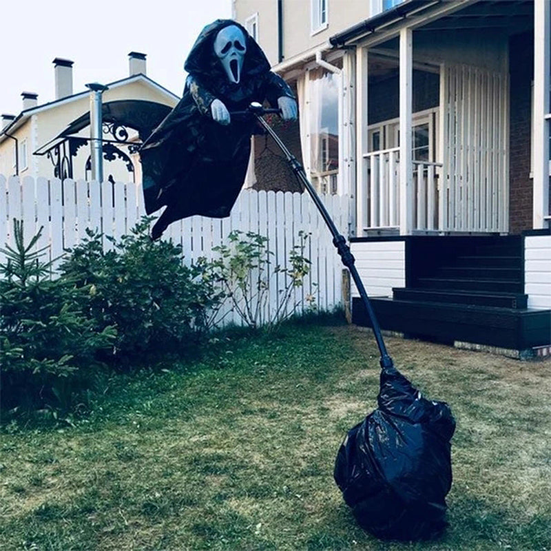 Lisslune | Scream Scarecrow