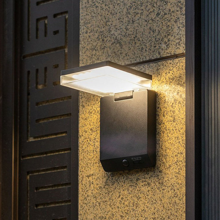 Lisslune | SensorMotion - Modern LED Outdoor Wall Light