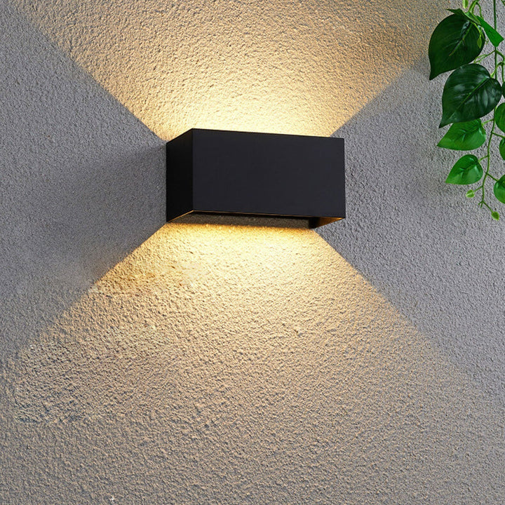 Lisslune | Modern waterproof rectangular LED wall light for outdoor use with up and down lighting