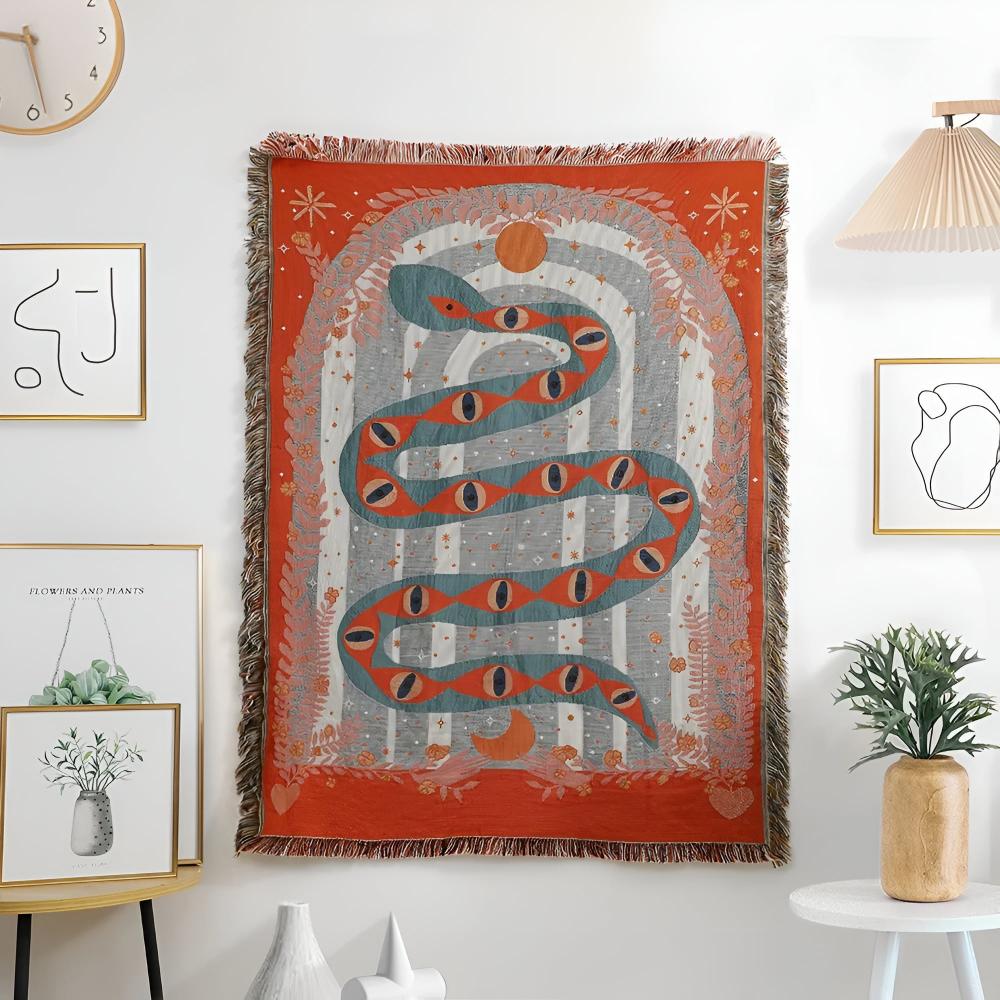 Lisslune | Serpent's Path Blanket