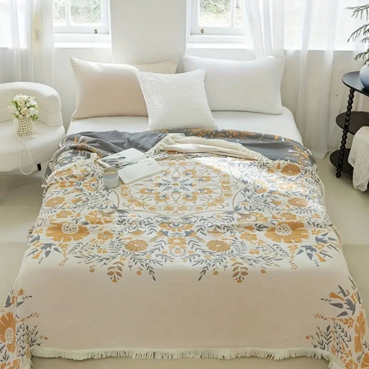 Lisslune | Versailles-Inspired Reversible Floral Blanket