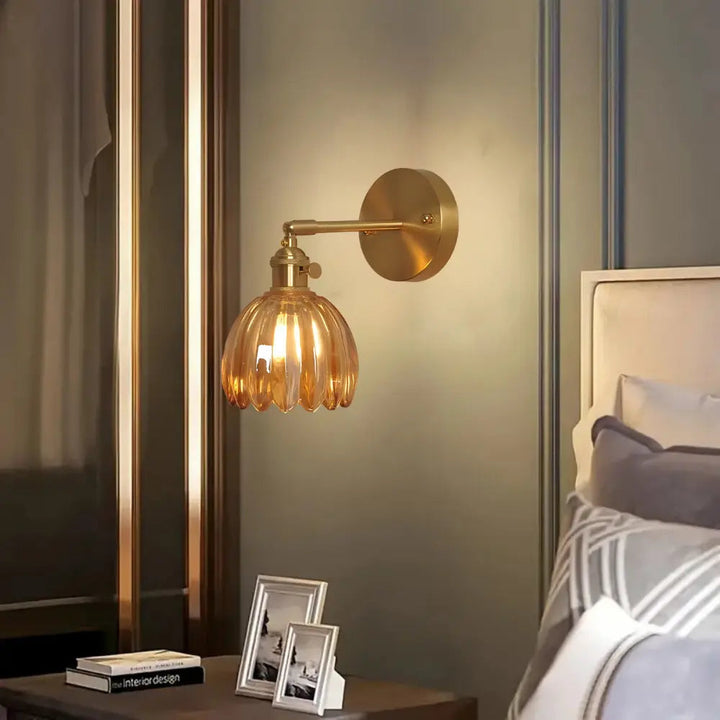 Lisslune | GlowForge - Stylish Wall Lamp with a Metallic Finish