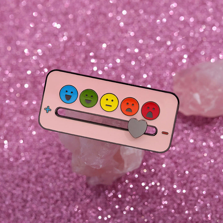 Lisslune | Brooches that express your mood