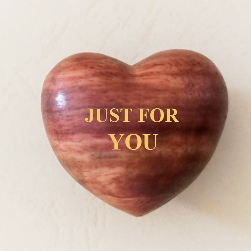 Lisslune | Small Pocket Hug Wooden Heart Token