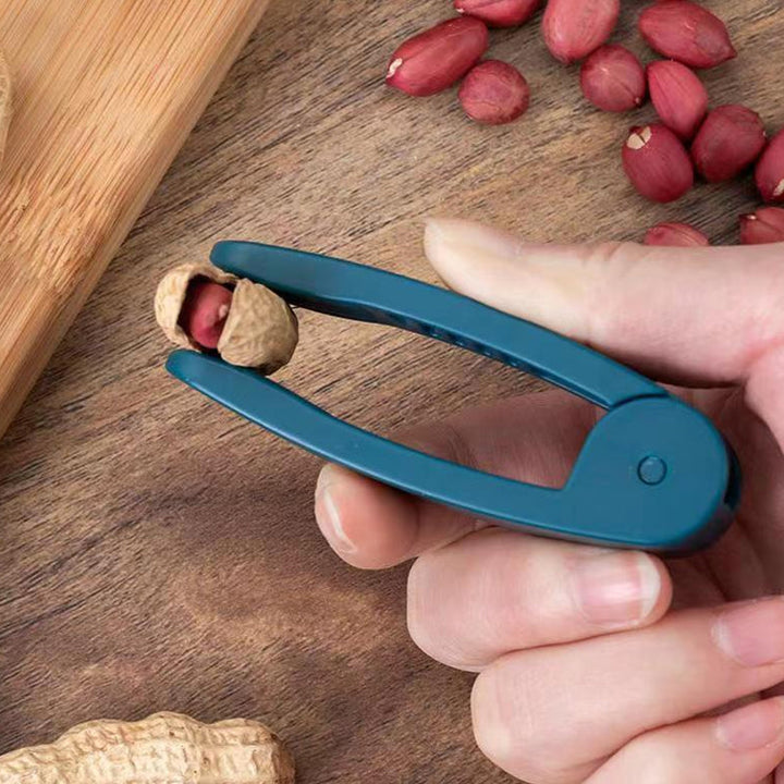 Lisslune | Peanut Seed Peel Plastic Peanut Clip