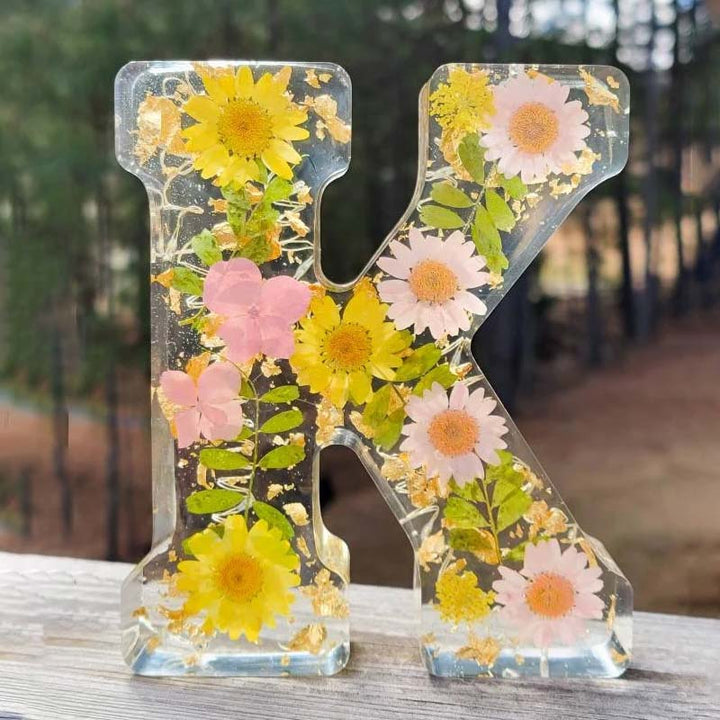 Lisslune | Night light made of resin with flower pattern